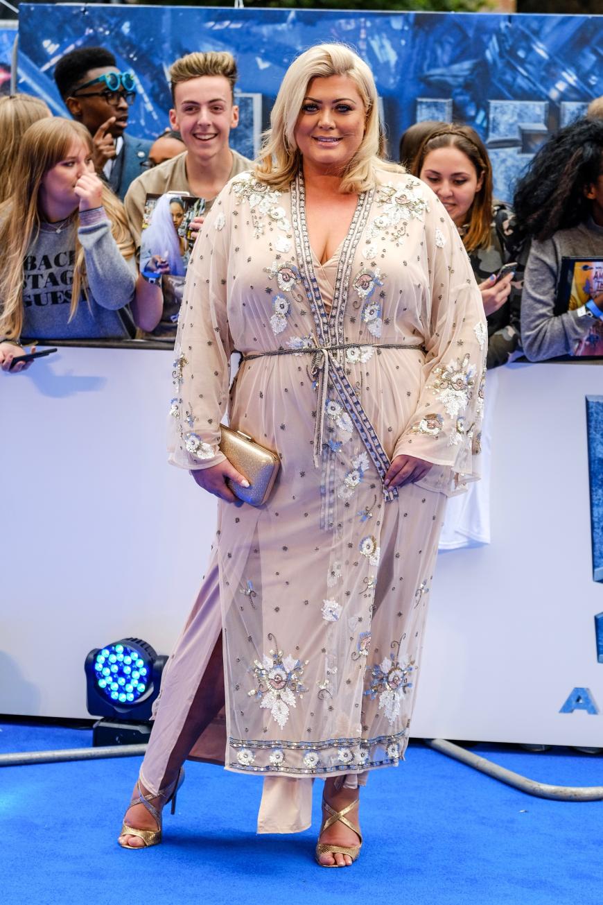Die britische TV-Persönlichkeit Gemma Collins hatte ein wunderschönes Kleid bei der Premiere von