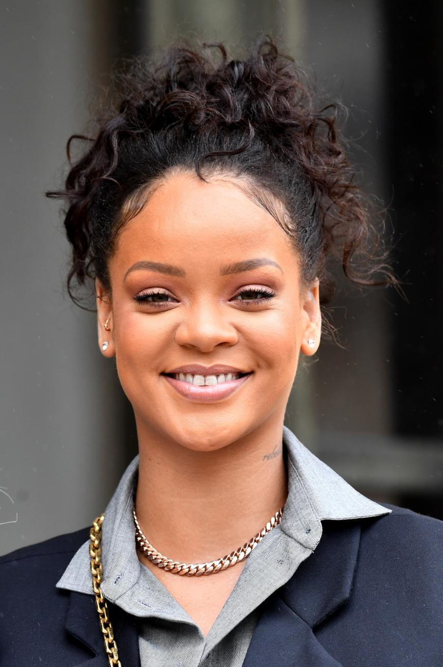 Uh la la, natürlich ist Rihanna nach wie vor sehr hübsch, aber man sieht bei diesen Bildern von Ende Juli 2017 deutlich, dass die Sängerin zugespeckt hat.