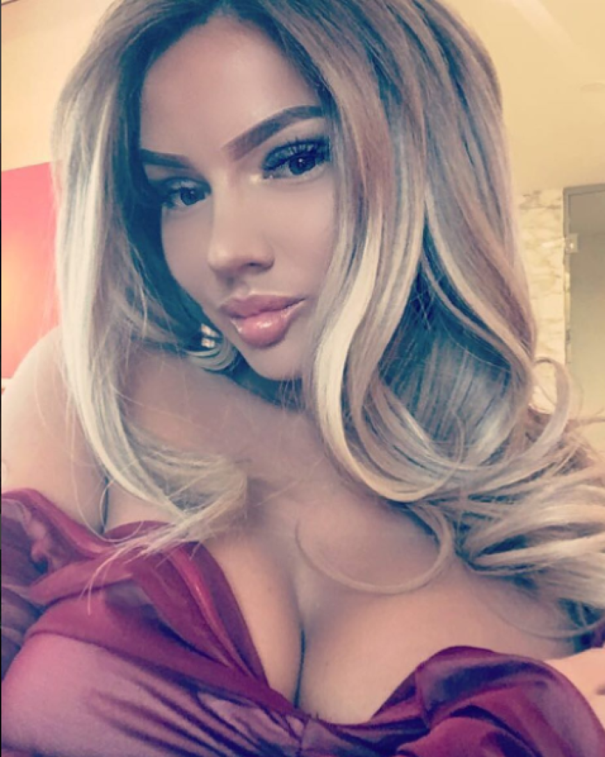 Ex-DSDS-Jurorin Shirin David setzt ihre Reize in Szene.