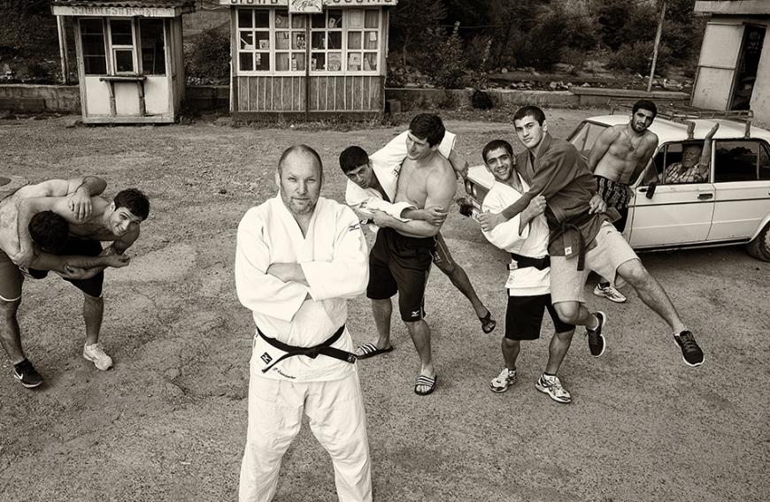 Nach seiner aktiven Karriere wurde er Trainer - und begann laut Anklage seine Schülerinnen sexuell zu missbrauchen.
