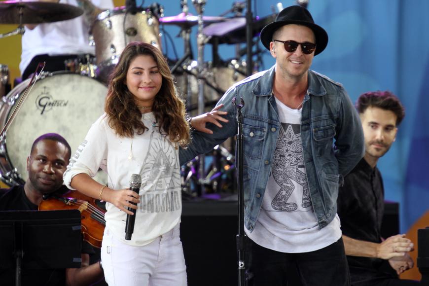 Toni Cornell singt gemeinsam mit Ryan Tedder