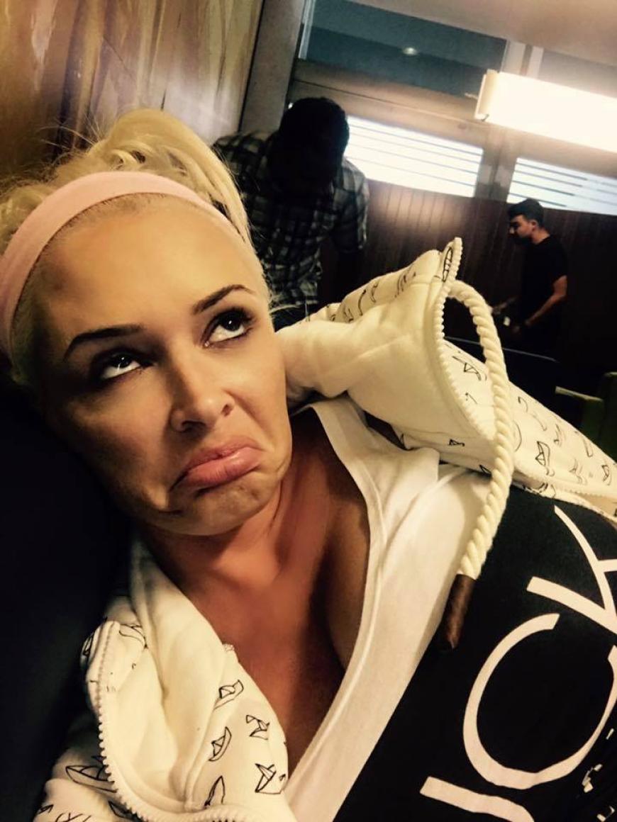 Daniela Katzenberger gibt selbst zu, dass sie keine Freunde hat. Und von den Promi-Kollegen auf der Insel wird sie auch noch angefeindet.