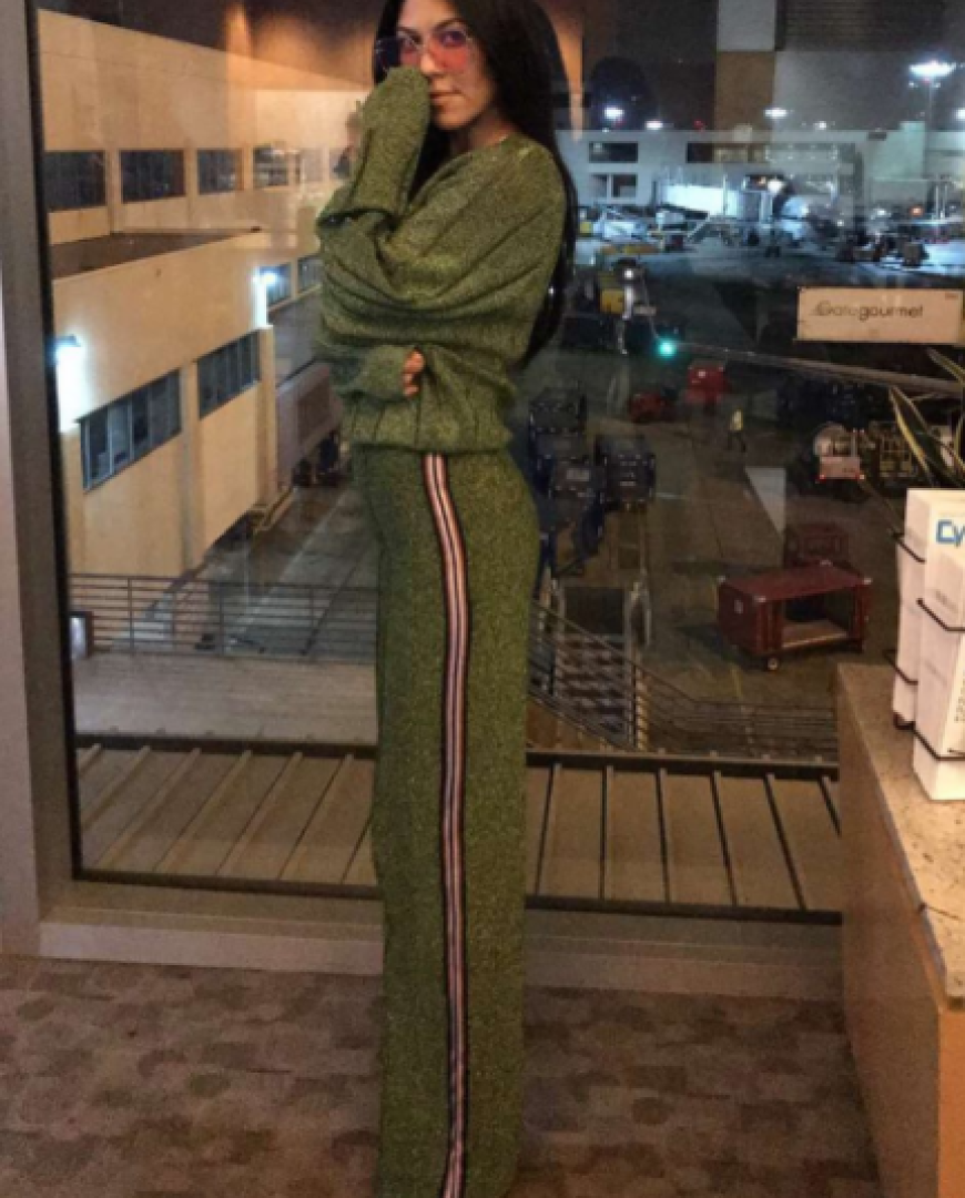 Der H&M-Glitzer-Look steht Kourtney Kardashian soooo gut!
