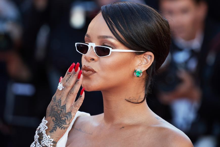 Rihannas Mandala-Hand-Tattoo ist super cool!