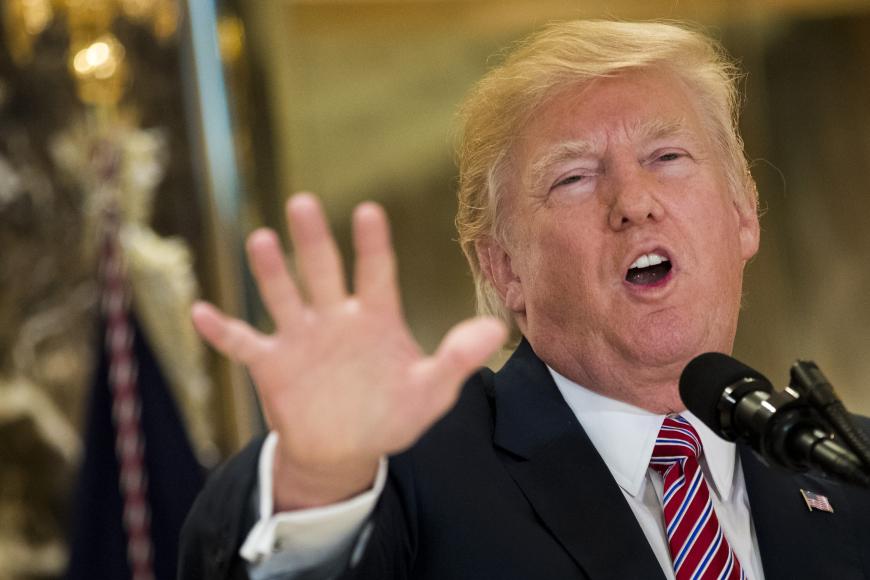 Er kann es einfach nicht lassen – Donald Trump sorgte mit einem geschmacklosen Tweet mal wieder für Empörung.