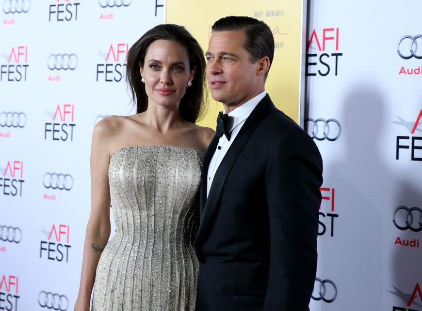 Zum Scheidungskrieg und Sorgerechtsstreit werden Angelina Jolie und Brad Pitt jetzt auch noch verklagt.