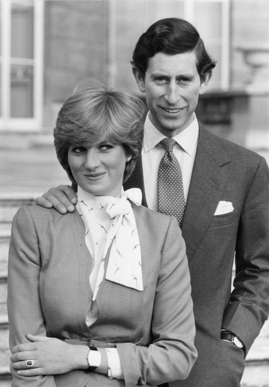All die Erinnerungen an Charles' erste verkorkste Ehe mit Prinzessin Diana schaden dem Prinzen und seiner jetzigen Ehefrau enorm.