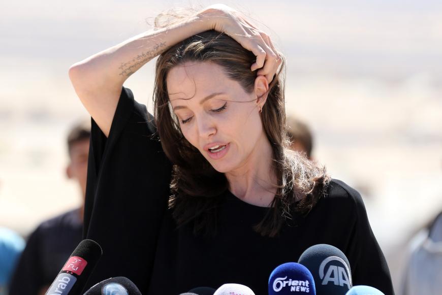 Seit der Trennung hat Angelina Jolie immer wieder mit stressbedingten gesundheitlichen Problemen zu kämpfen – jetzt folgt der nächste Eingriff.