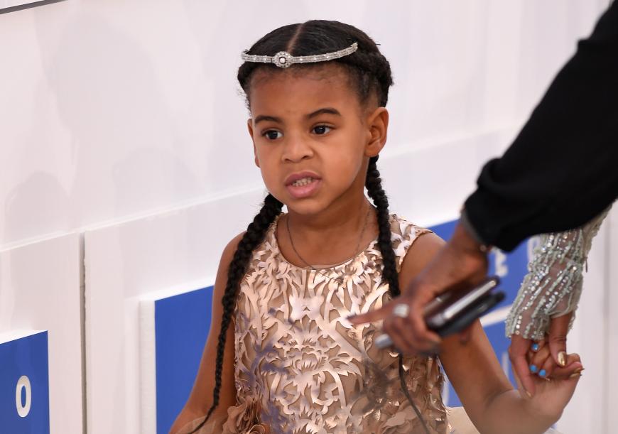Die Tochter von Beyoncé Blue Ivy scheint nicht die vollste Aufmerksamkeit zu bekommen - deshalb bekommt sie jetzt ihren eigenen Butler.