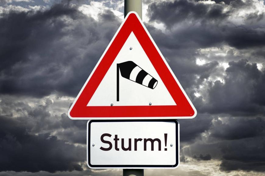 Mit Sturmflut, Starkregen und Orkanböen ist der Herbststurm größer als Hurrikan