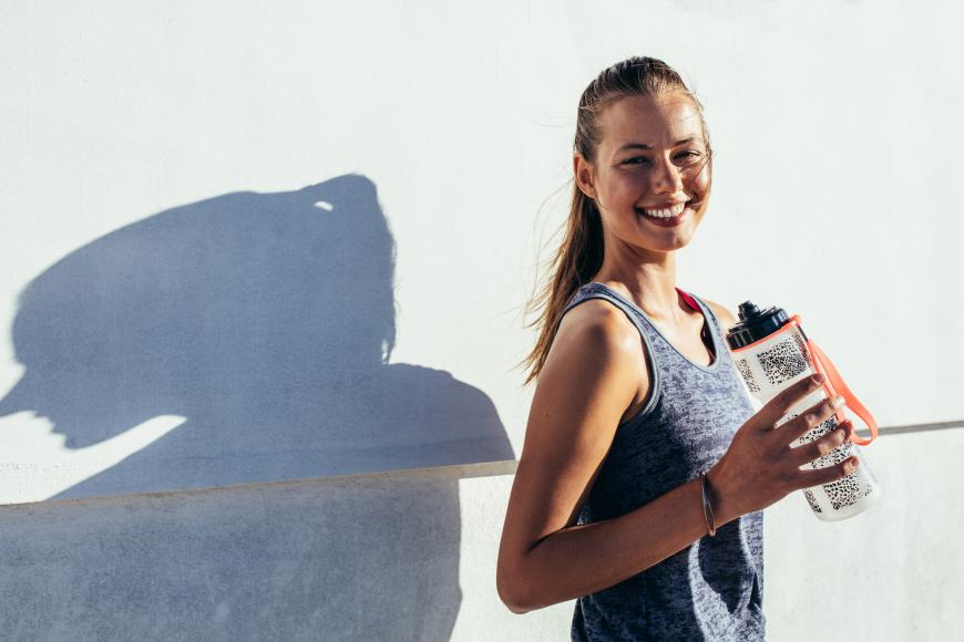 Die Scheu vor Protein-Shakes ist beim weiblichen Sportlern oftmals sehr groß.