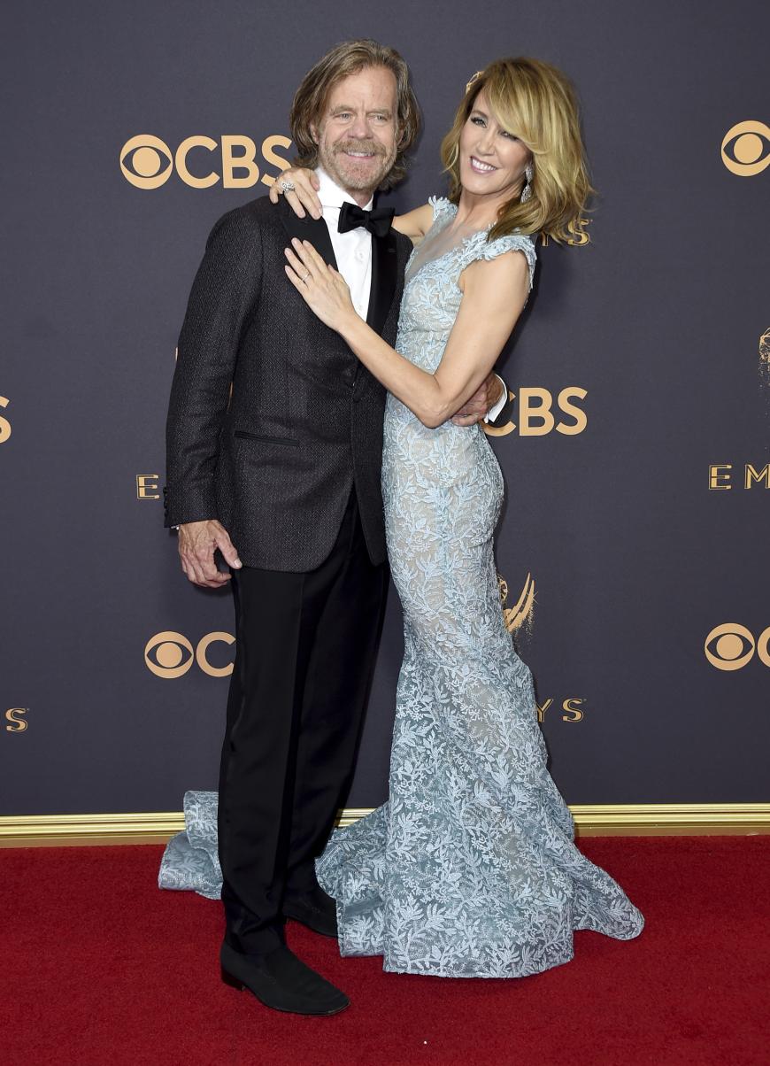 Und noch eine süße Foto-Love-Story! Felicity Huffman und William H. Macy sind seit den frühen Achtzigern ein Liebespaar ...