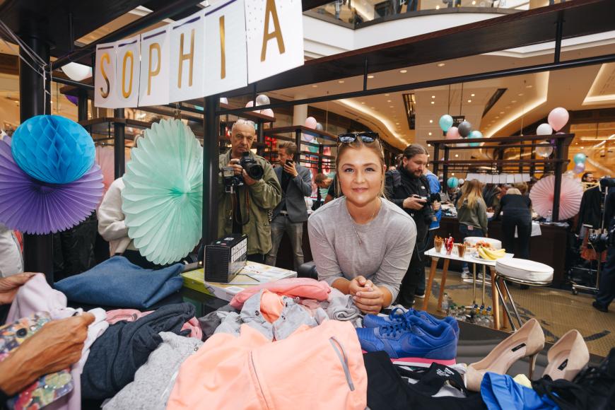 Das Fitness-Idol verkaufte beim Promi-Flohmarkt in der „Mall of Berlin