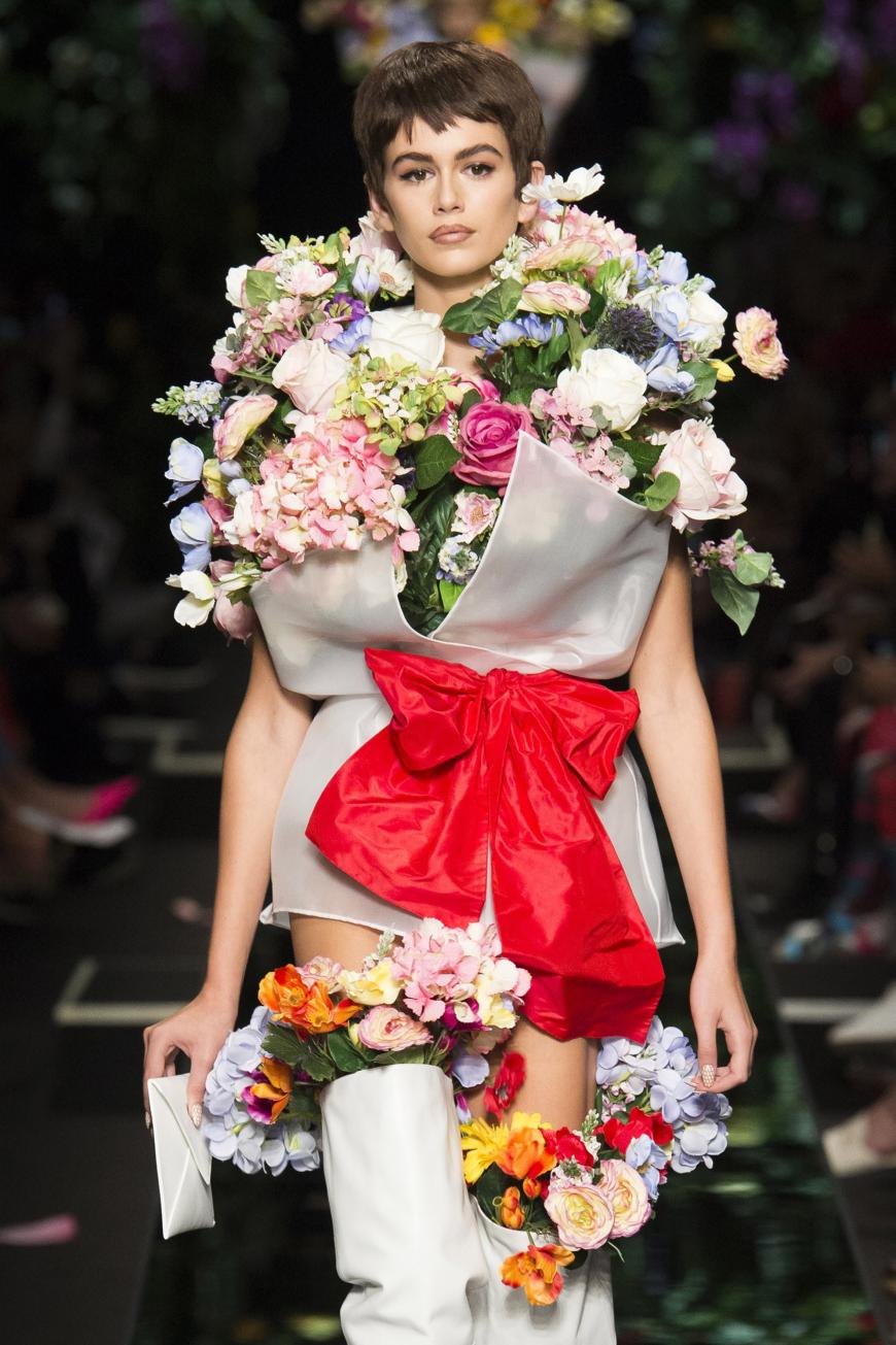 Auch Kaia Gerber, die mit 16 ihr Fashion-Week-Debüt hatte, war mit von der Partie.