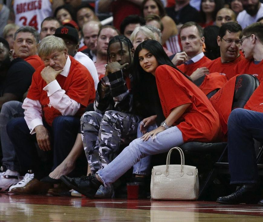 Mit ihrem Freund Travis Scott erwartet Kylie Jenner im Februar ihr erstes Kind.
