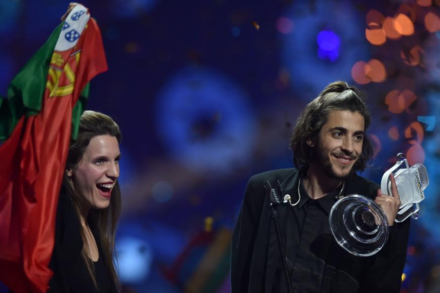 Erst im Mai gewann er den „Eurovision Song Contest“ mit einer emotionalen Ballade. Seine Schwester Luisa schrieb den Gewinnersong.