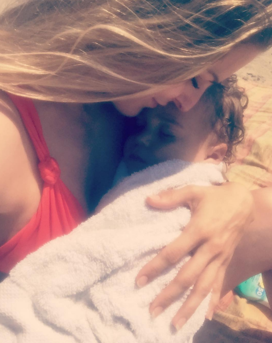 Sandy ist glückliche Mama von zwei gesunden Söhnen.