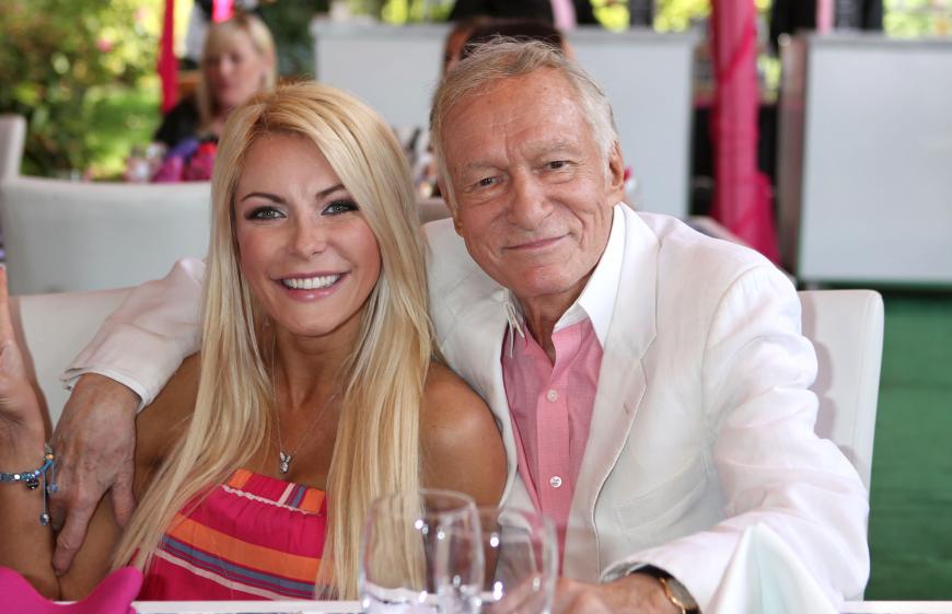 Für Hefner war es bereits seine dritte Ehe. Witwe Crystal Harris ist 60 Jahre jünger als der kürzliche verstorbene Playboy-Gründer.