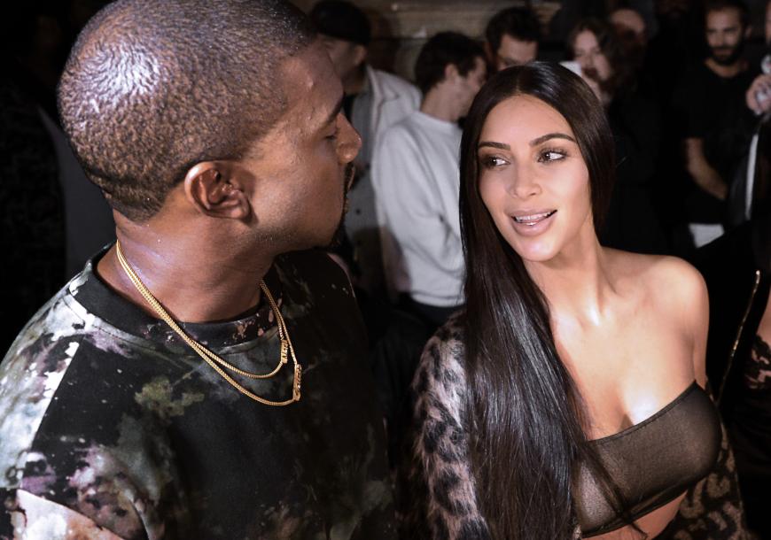 Ihr drittes Kind lassen Kim und Kanye West von einer Leihmutter austragen.