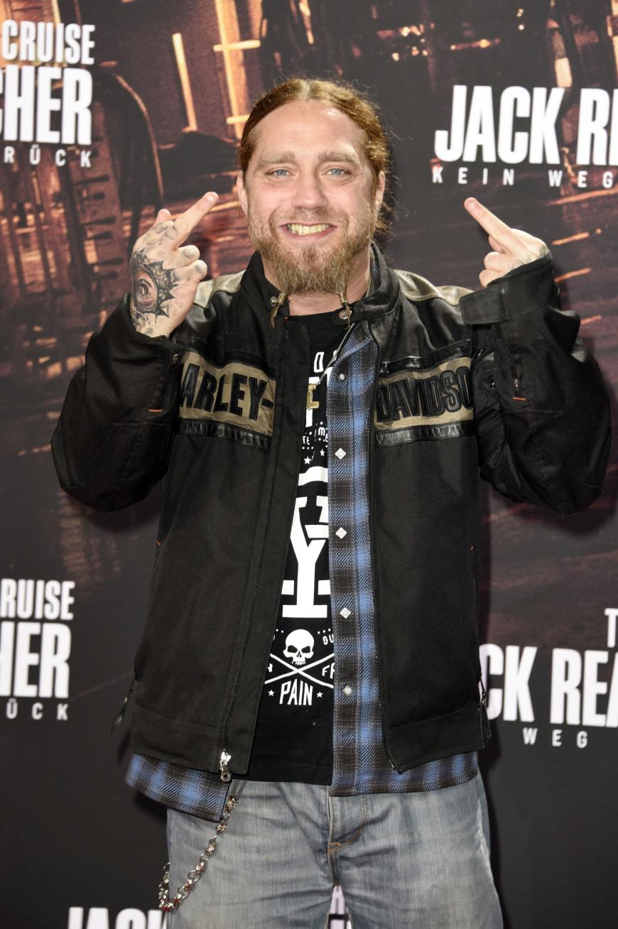 Und auch aud Rockröhre Martin Kesici dürfen sich die