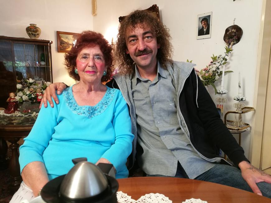 Martin sucht derzeit zusammen mit seiner Mutter Edeltraut bei