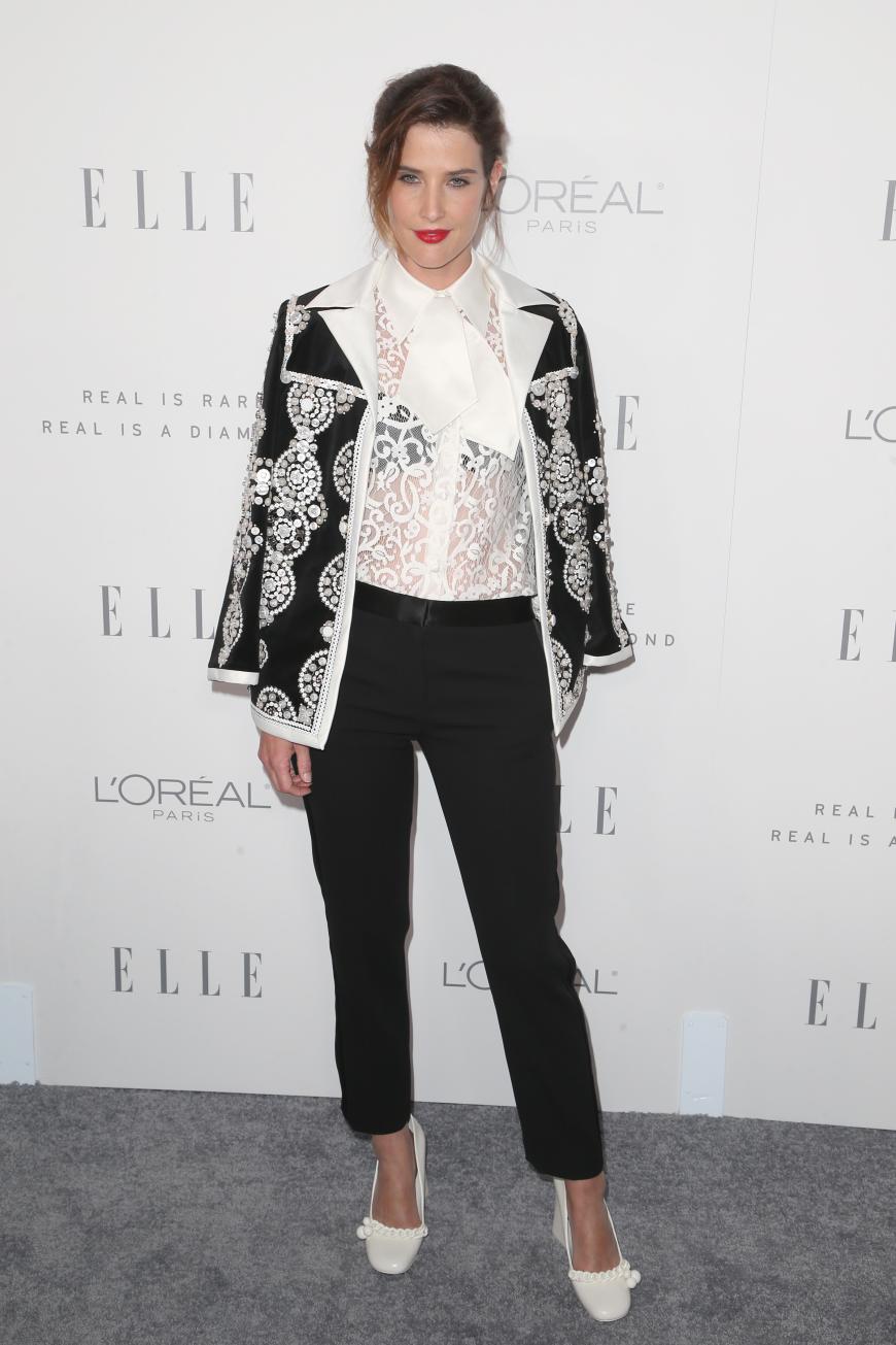 Ganz im Gegensatz zu Cobie Smulders Black-and-White-Look, ein wirklich cooler und aufwändiger Style.