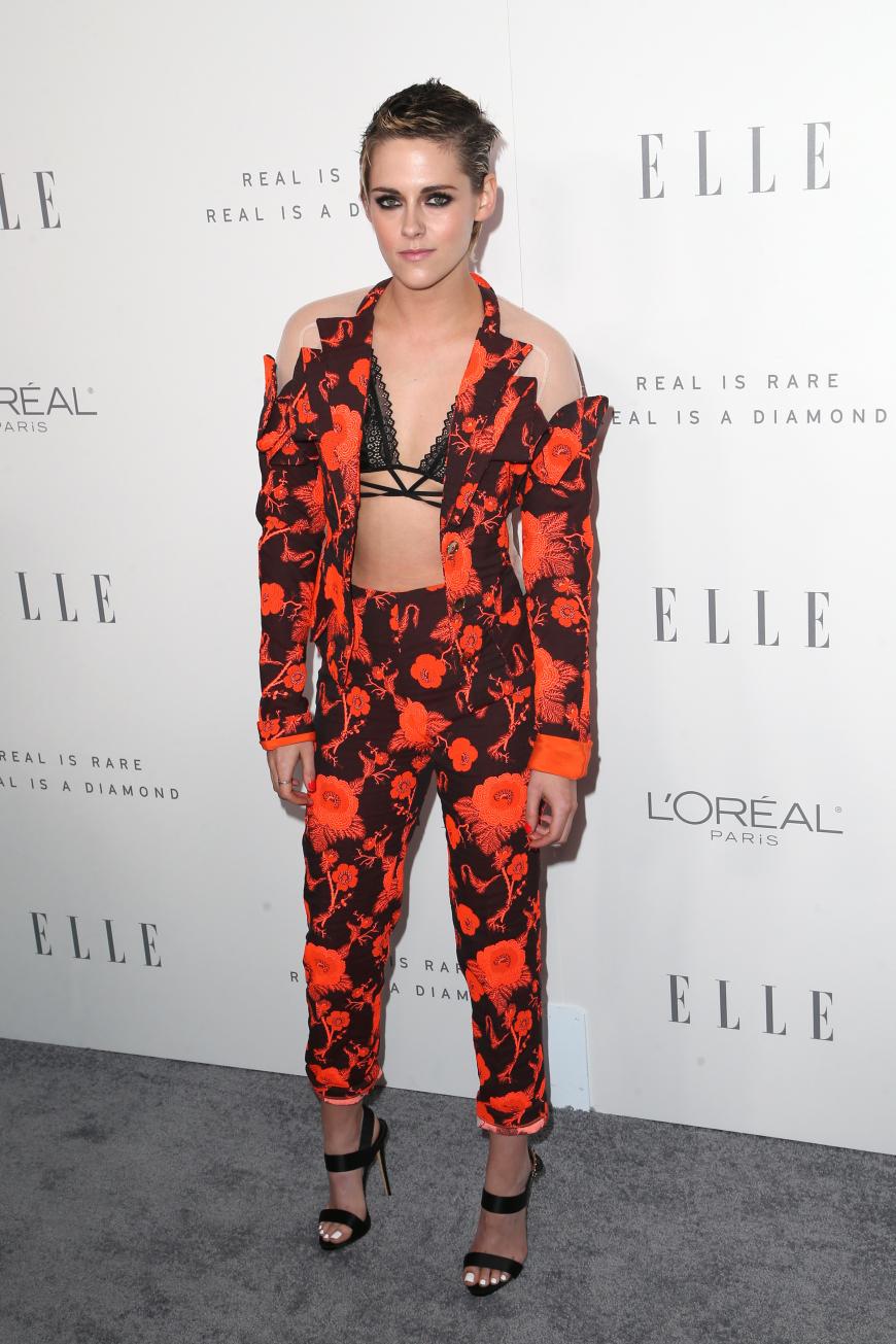 Jetzt kommt es richtig dicke ... Was zur Hölle ist das für ein Outfit, Kristen Stewart?