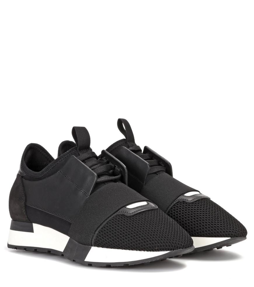 Balenciaga hat nun diesen Sneaker für unglaubliche 495€ auf den Markt gebracht, doch das geht auch günstiger...