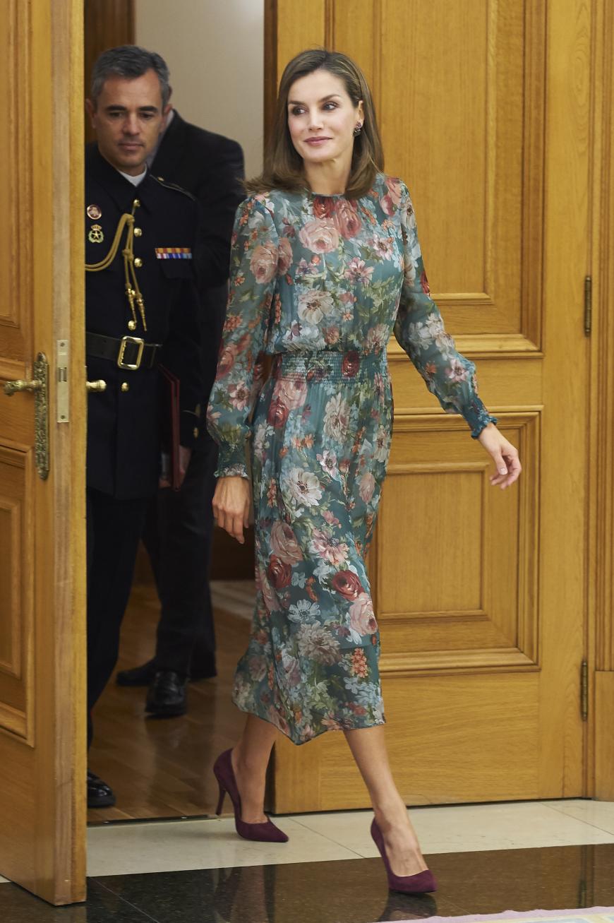 Schau her, Kate, es geht auch super stylisch und günstig und genügt dennoch den royalen Ansprüchen offizieller Anlässe.