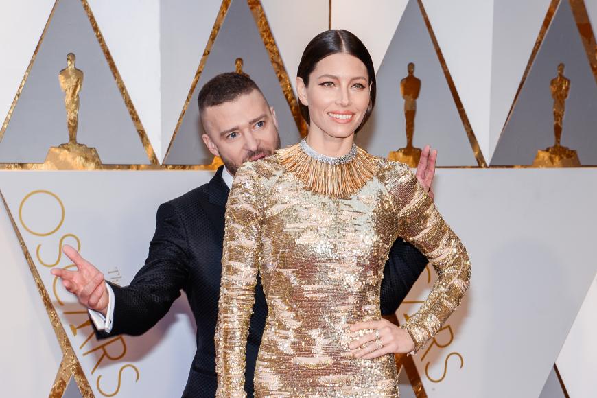 Auch auf dem Roten Teppich wirken Justin Timberlake und Jessica Biel noch immer verliebt wie am ersten Tag.