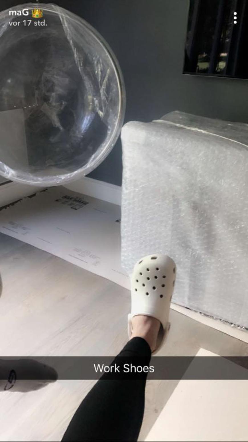 Was wird hier denn renoviert? Etwa das Zimmer für ein baldiges Kind?