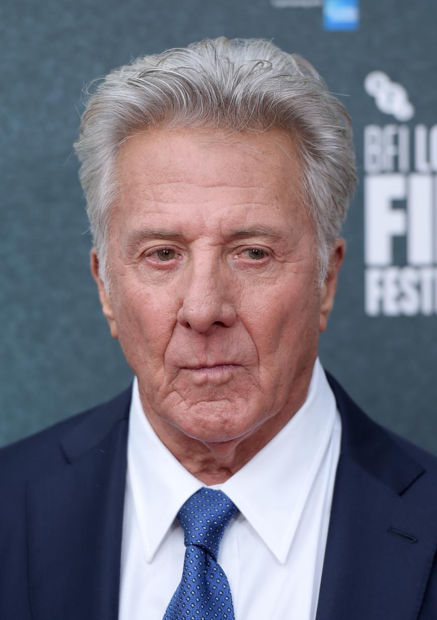 Schwere Vorwürfe gegen den Oscar-Preisträger Dustin Hoffman: 1985 soll er eine damals 17-jährige Praktikantin sexuell belästigt haben: „Er fasste mich am Hintern und wollte mit mir über Sex reden“, so sein Opfer Anna Graham Hunter.