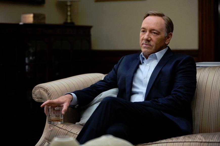 Seit Februar 2013 spielt Spacey in der US-amerikanischen Dramaserie die Rolle des Francis Underwood.