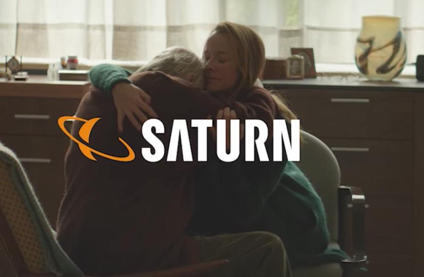 Saturn erntet für einen neuen Werbespot aktuell Lob und Kritik im Netz.