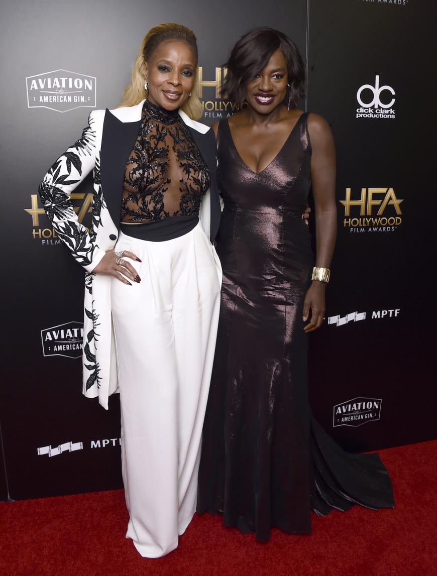 Heiß! Mary J. Blige (l.) und Viola Davis (r.) überzeugten uns auf den ersten Blick! Super Red-Carpet-Outfits, vor allem Mary J. Blige sah hinreißend aus.