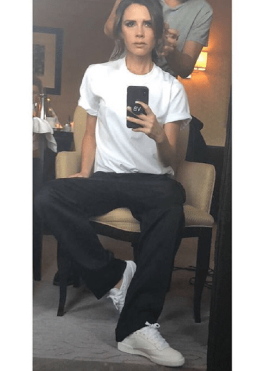 Ein ungewohntes Bild: Victoria Beckham in Sneakern!