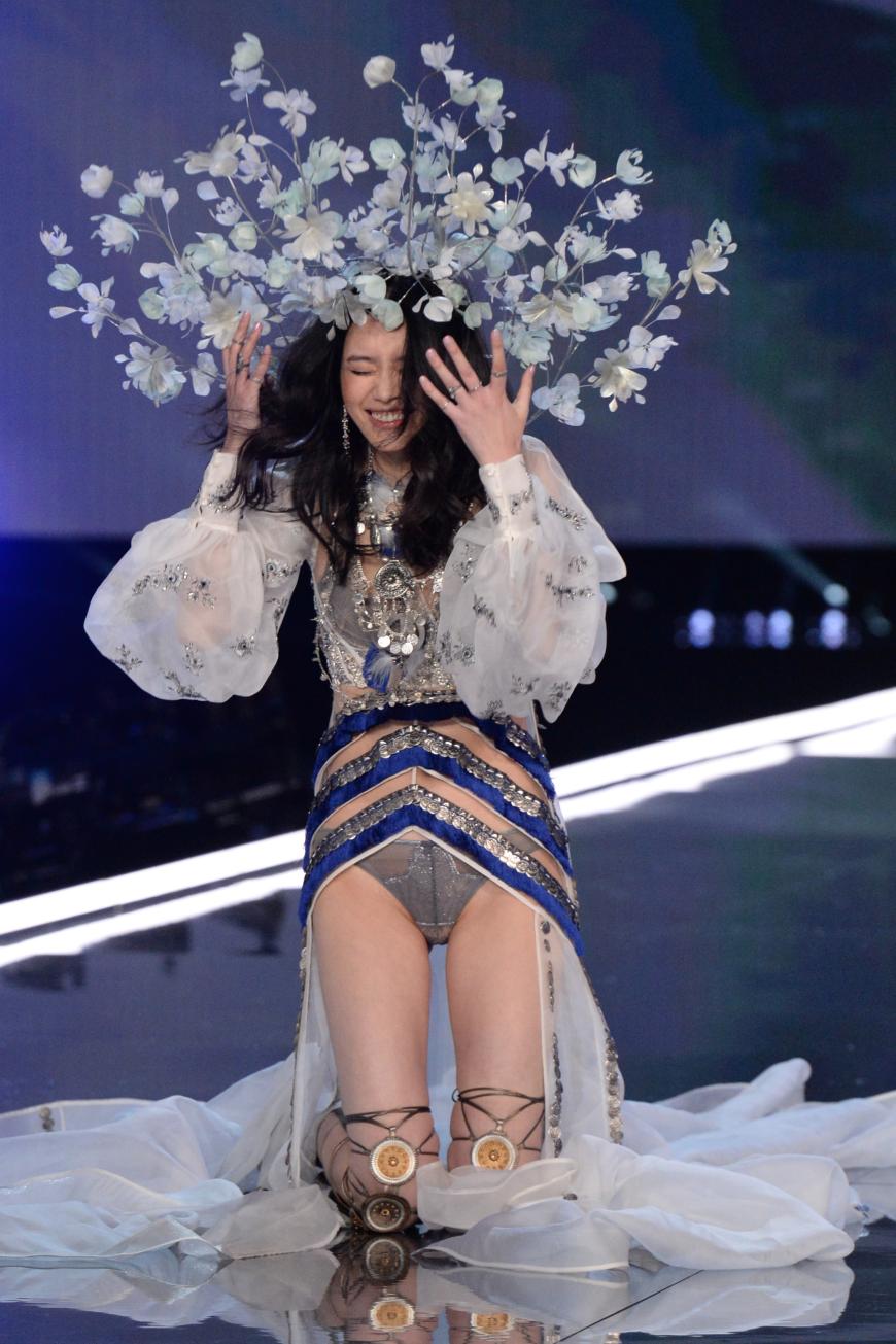 Schön lächeln: Ming Xi macht gute Miene zum bösen Spiel.