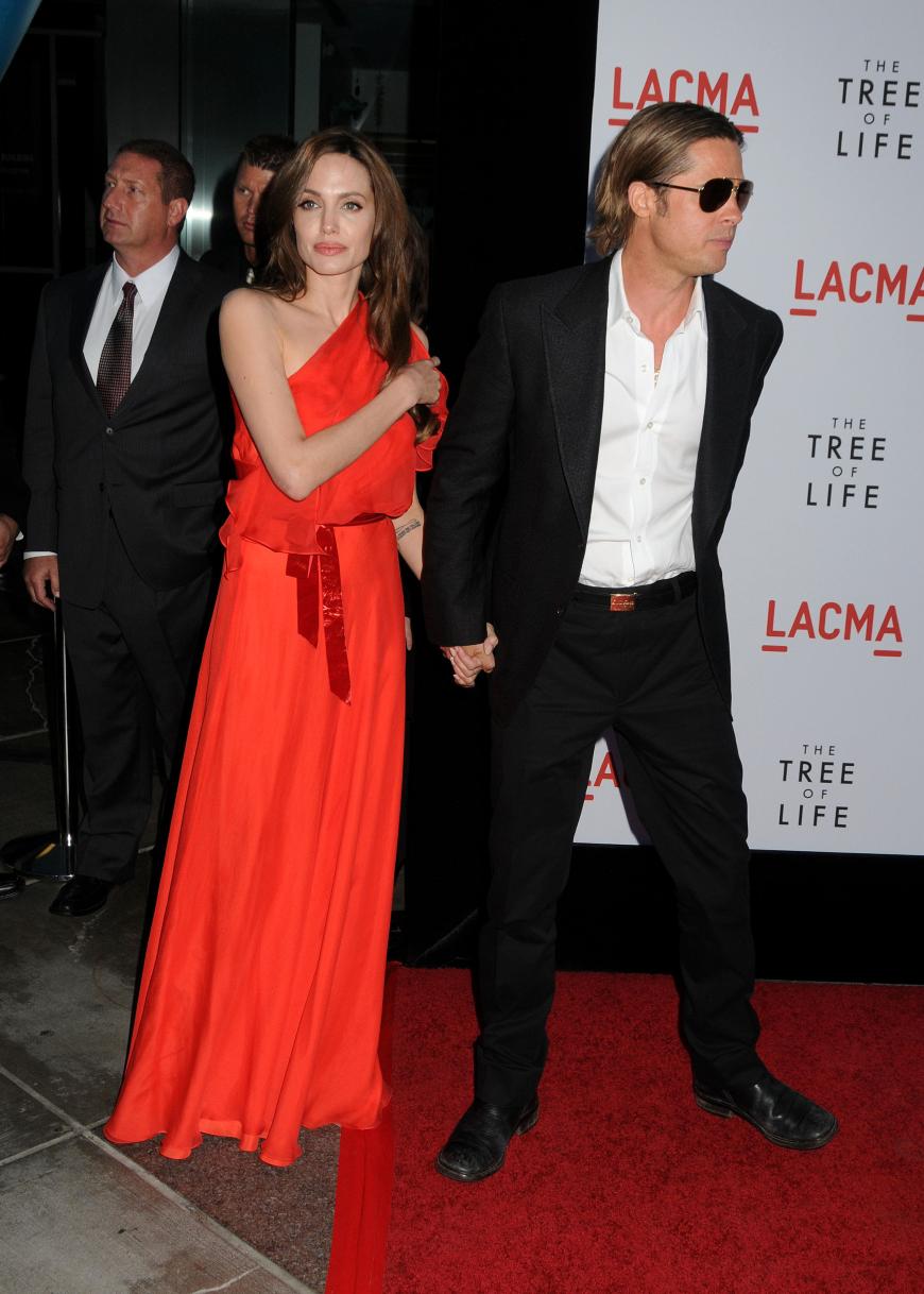 Seit 14 Monaten sind Angelina Jolie und Brad Pitt getrennt. Jetzt läuft die Scheidung. Doch die Oscar-Gewinnerin ist so gar nicht einverstanden mit den Vereinbarungen.