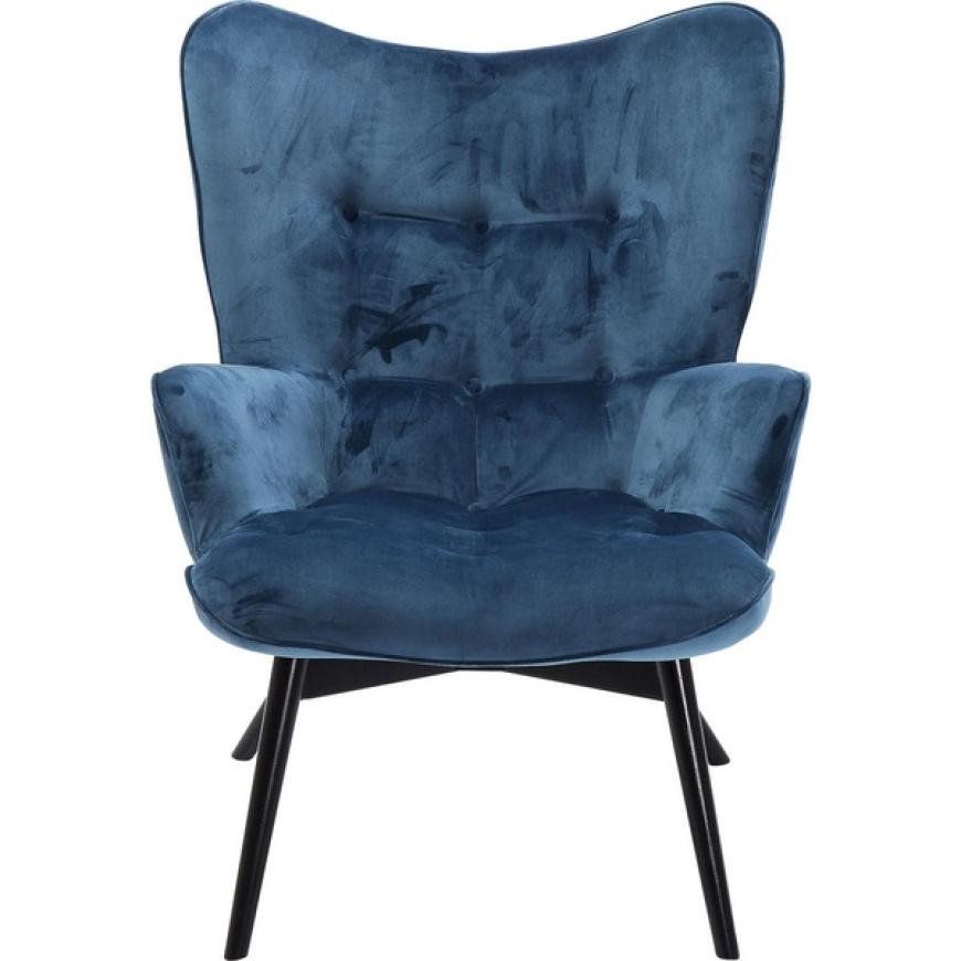 Besonders Sofas und Sessel aus Samt sind gerade total angesagt. Diesen Samtsessel in Königsblau kannst jetzt für 299 Euro bei Kare Design kaufen.