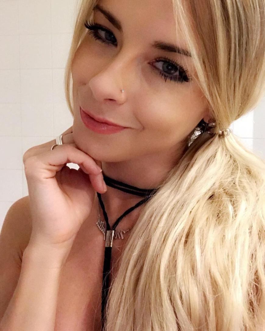 Mia Julia tritt auch weiterhin nackt auf - im "Bierkönig".