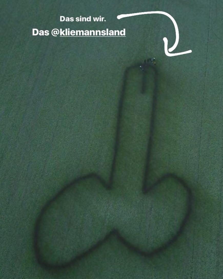 Dieses 100 Meter große Penis-Bild ziert nun das Ackerland von Youtuber fimbim.