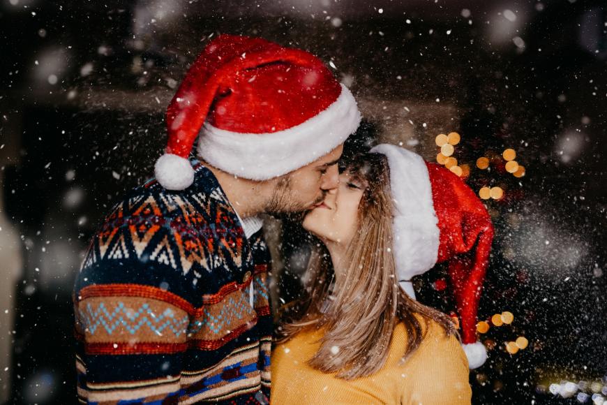 Weihnachten steigt die Wahrscheinlichkeit, dass dein Partner fremdgeht!