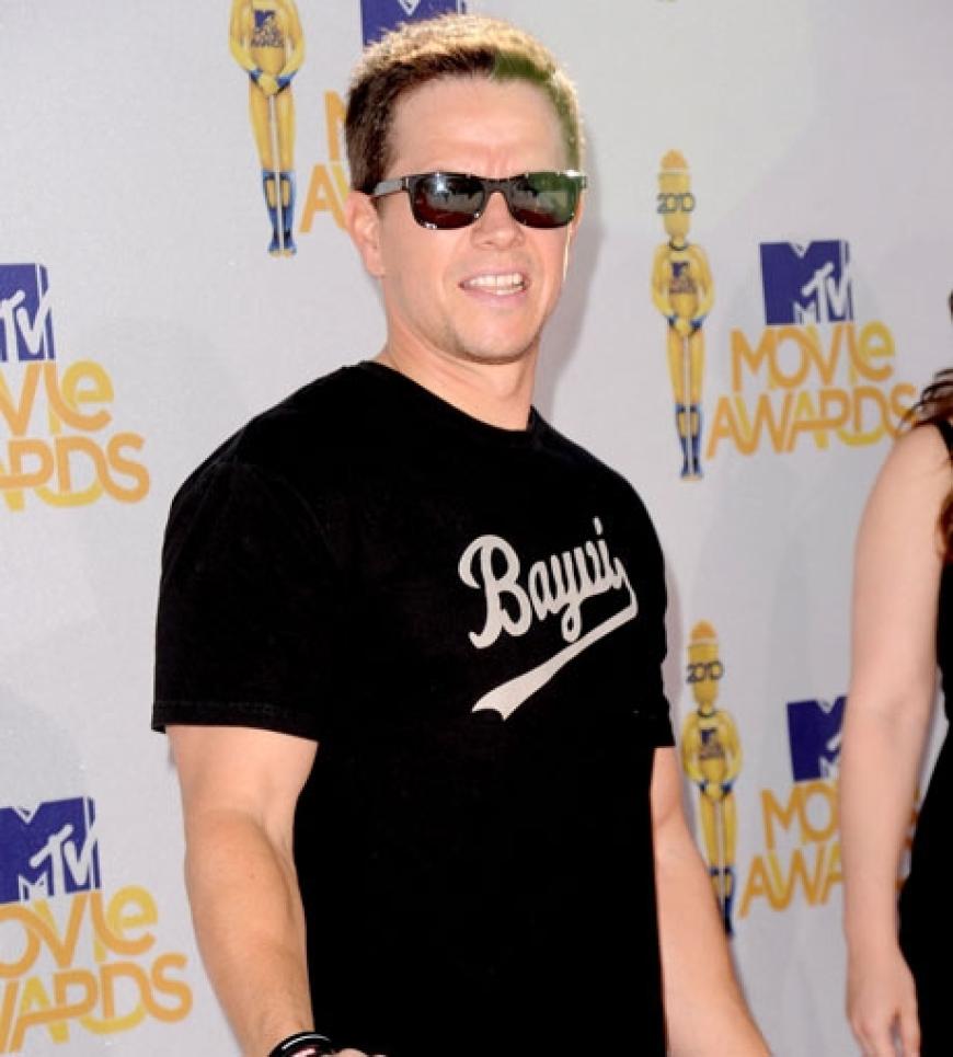 Schauspieler Mark Wahlberg hat mit seiner cooler Sonnenbrille den absoluten Durchblick