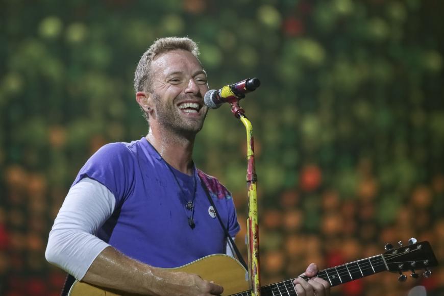Chris Martin soll Dakota Johnson gefragt haben, ob sie bei ihm einzieht