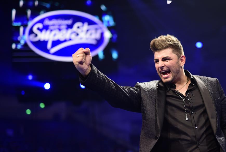 2015 hieß der DSDS-Sieger Severino Seeger. Der Sänger galt schon als Favorit, bevor er sich den Sieg holte. Seine Single