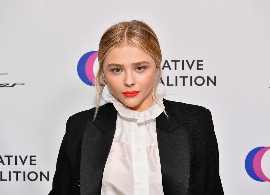 Chloe Grace Moretz trug nun das gleiche Outfit, das schon Victoria Beckham trug!