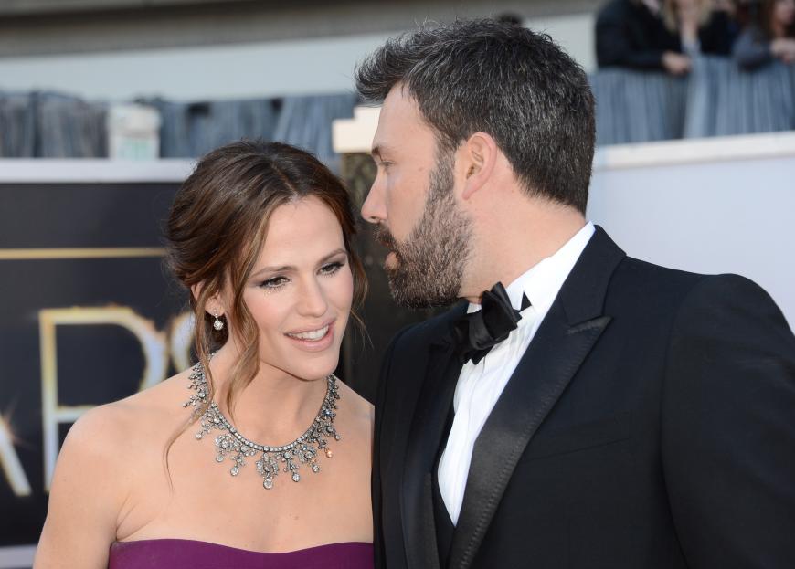 Von seiner Noch-Frau Jennifer Garner lebt Ben Affleck getrennt.