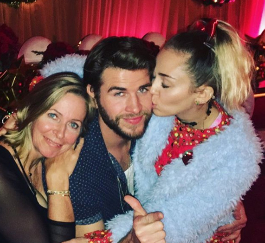 Miley Cyrus und Liam Hemsworth sind das perfekte Beispiel dafür, dass eine Beziehung auch nach einer längeren Pause wieder funktionieren kann - und das besser als je zuvor. Denn seit 2016 sind die beiden wieder ein Paar und ein Jahr später folgte sogar die Verlobung!