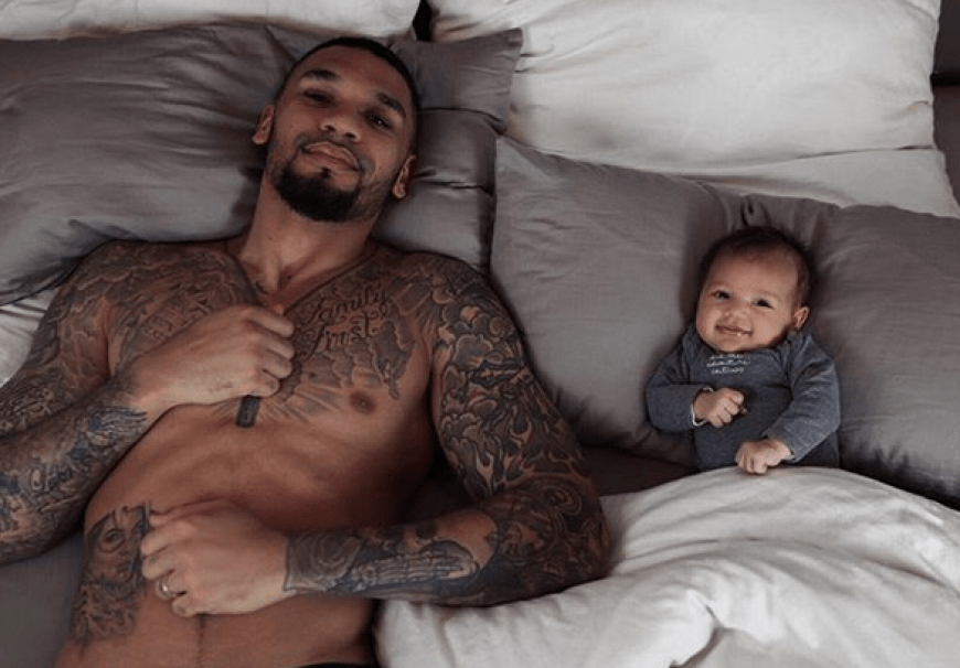 Awww! Dominic Harrison und Mia Rose genossen ihren Mama-freien-Tag zusammen im Bett.