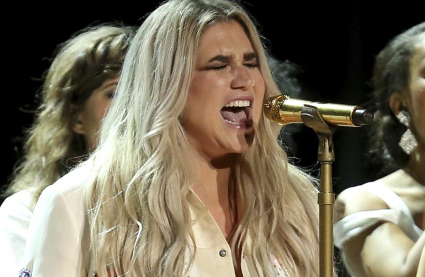 Mit ihrer emotionalen Performance zum Song "Praying" bei den Grammys 2018 zog Kesha alle Anwesenden in ihren Bann.
